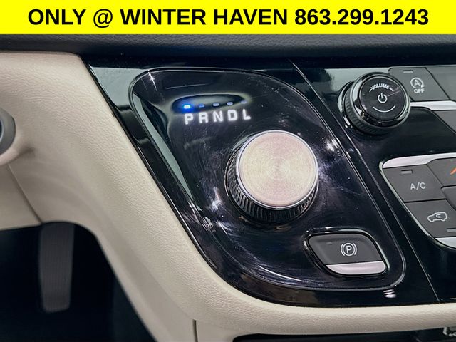Used 2023 Chrysler Pacifica - photo 17