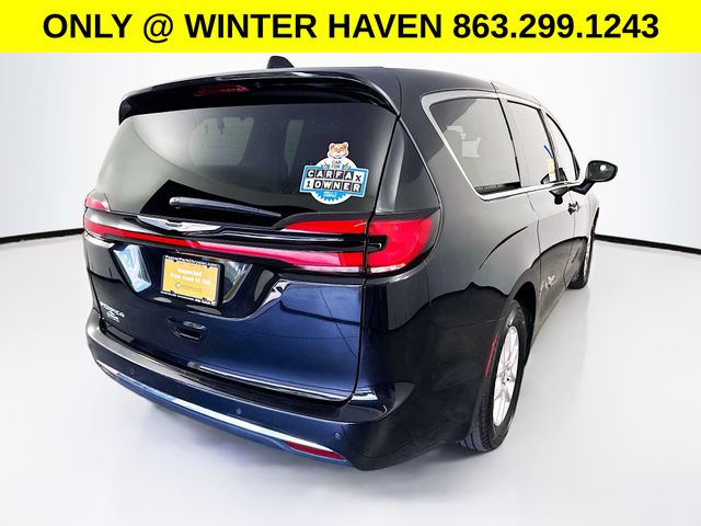 Used 2023 Chrysler Pacifica - photo 8