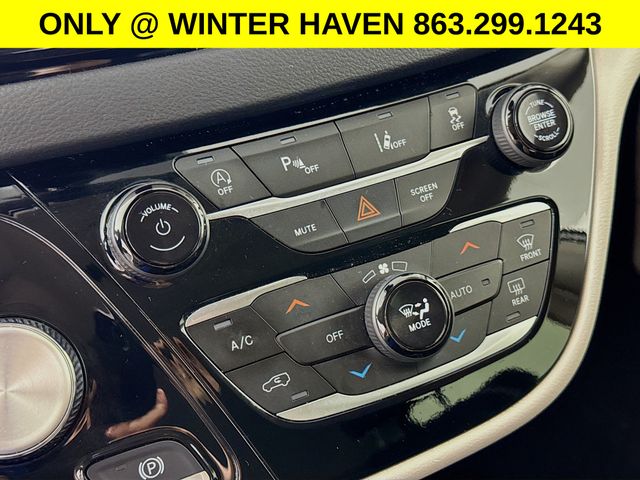 Used 2023 Chrysler Pacifica - photo 17