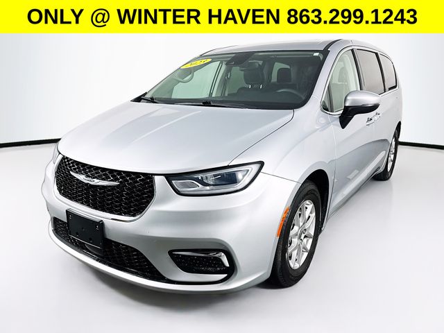 Used 2023 Chrysler Pacifica - photo 5