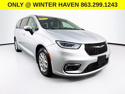 Used 2023 Chrysler Pacifica - photo 1