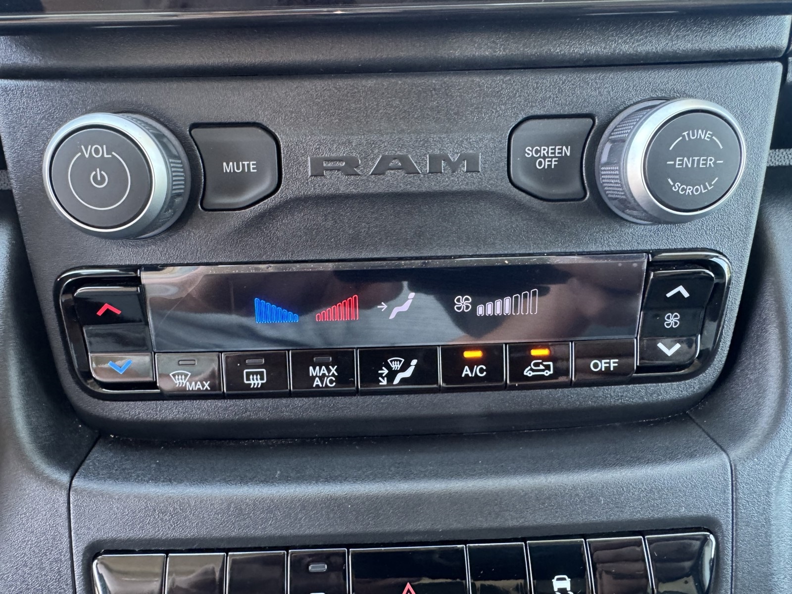 New 2025 Ram ProMaster 3500 - photo 23