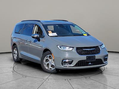 2023 Chrysler Pacifica FWD Minivan for sale #RS6609 - photo 1