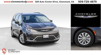 2019 Chrysler Pacifica FWD, Minivan for sale #CT2014 - photo 1