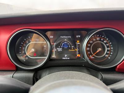 Used 2023 Jeep Gladiator - photo 1