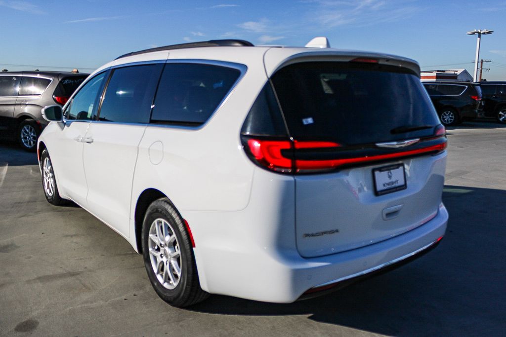 Used 2022 Chrysler Pacifica - photo 6