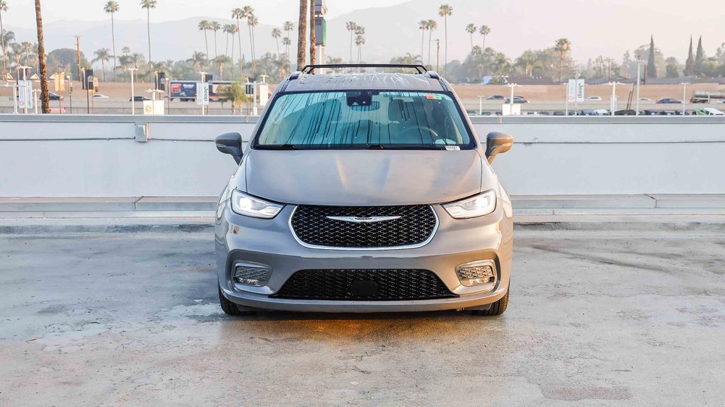 Used 2022 Chrysler Pacifica - photo 5