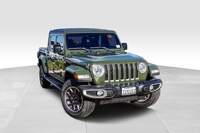 Used 2022 Jeep Gladiator Overland Crew Cab for sale #JT5027 - photo 2