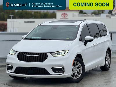 Used 2023 Chrysler Pacifica Touring L Minivan for sale #JT5082 - photo 1