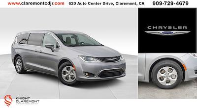 2018 Chrysler Pacifica FWD, Minivan for sale #LT1889 - photo 1