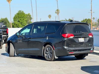 2020 Chrysler Pacifica FWD Minivan for sale #LT3089 - photo 2