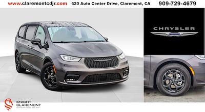 2022 Chrysler Pacifica FWD Minivan for sale #MK4465 - photo 1