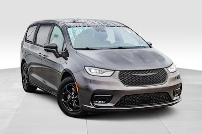 2022 Chrysler Pacifica FWD Minivan for sale #MK4465 - photo 2
