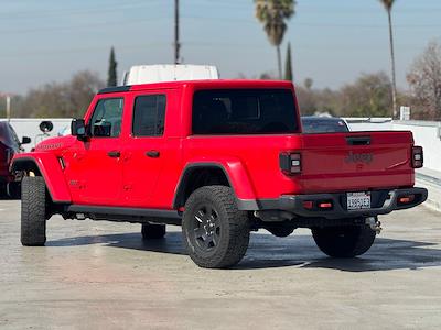 Used 2021 Jeep Gladiator - photo 1