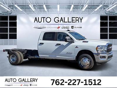 New 2024 Ram 3500 SLT Crew Cab 4x4 60 CA Cab Chassis for sale #10909 - photo 1
