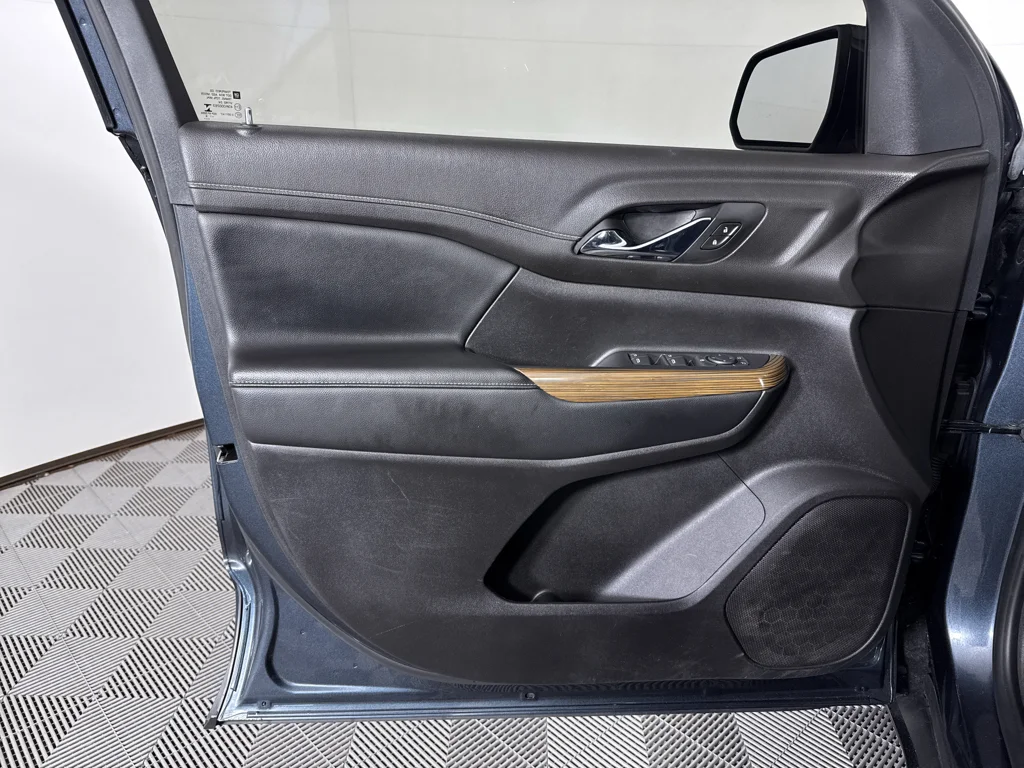 Used 2019 GMC Acadia - photo 26