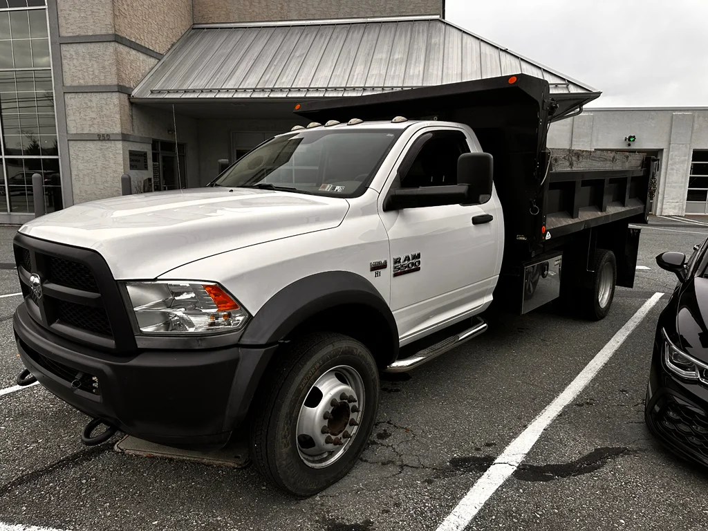 Used 2016 Ram 5500 - photo 1