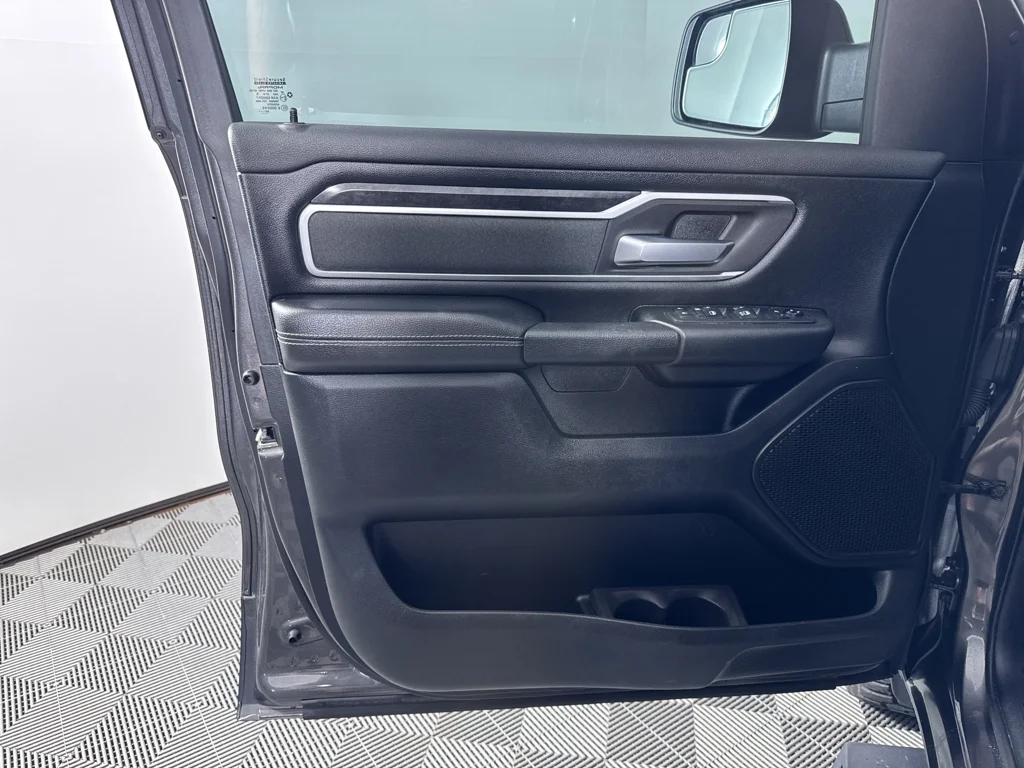 Used 2021 Ram 1500 - photo 15