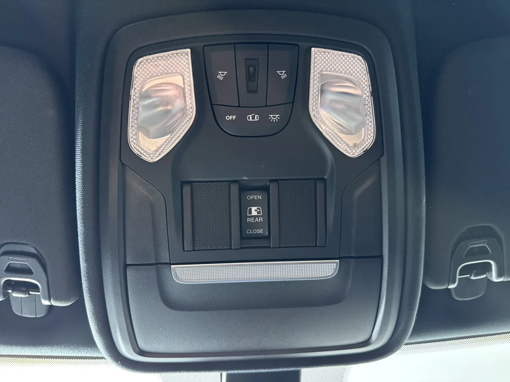 Used 2021 Ram 1500 - photo 18