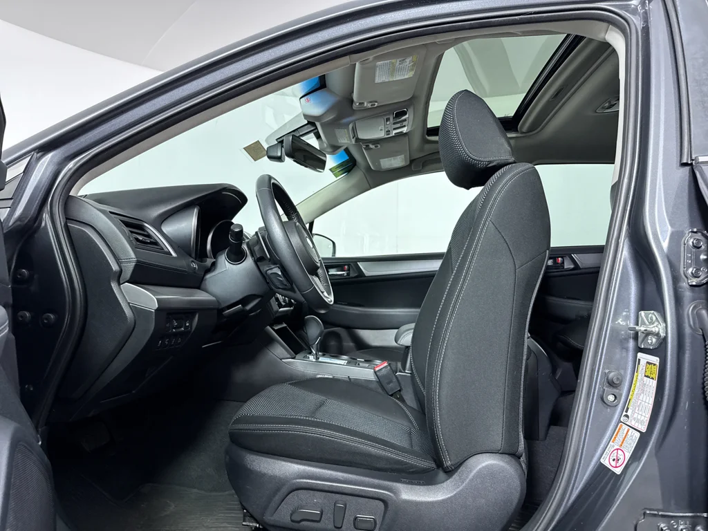 Used 2018 Subaru Outback - photo 5