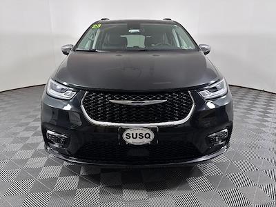 Used 2023 Chrysler Pacifica Limited Minivan for sale #3035A - photo 1