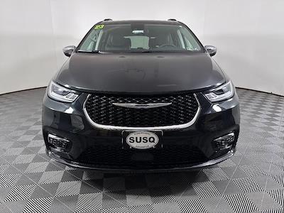 Used 2023 Chrysler Pacifica - photo 1