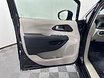 2023 Chrysler Pacifica FWD Minivan for sale #3035A - photo 34