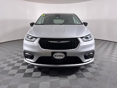 Used 2024 Chrysler Pacifica - photo 1