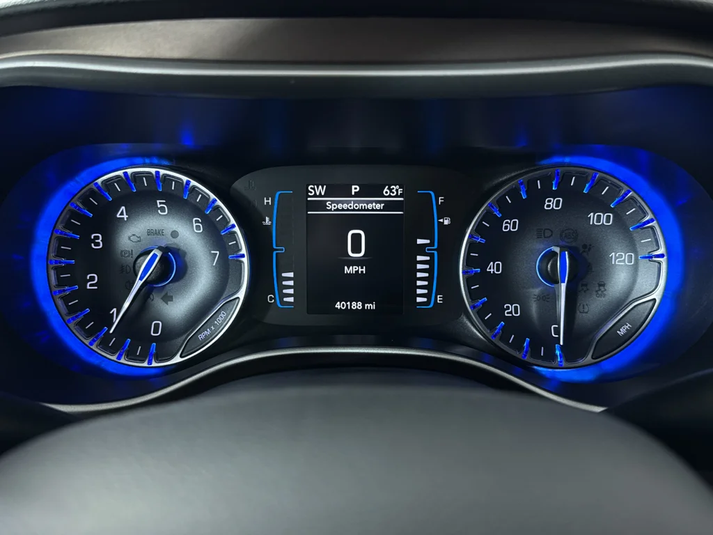 Used 2017 Chrysler Pacifica - photo 11