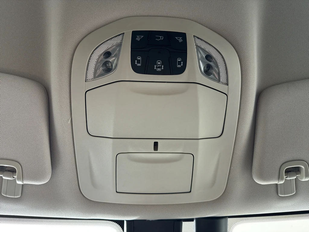 Used 2017 Chrysler Pacifica - photo 29