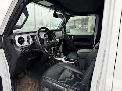 Used 2022 Jeep Gladiator - photo 1