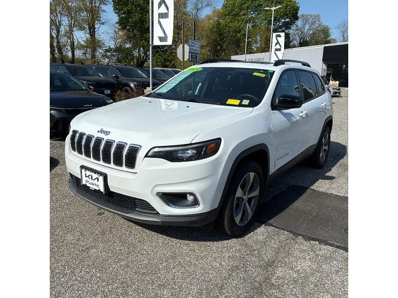 Used 2022 Jeep Cherokee - photo 1