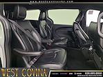 Used 2024 Chrysler Pacifica Select Minivan thumbnail 10