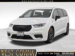 Used 2024 Chrysler Pacifica Select Minivan thumbnail 4