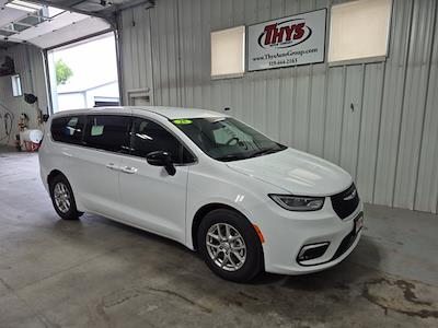 2025 Chrysler Pacifica FWD Minivan for sale #P383068N - photo 1