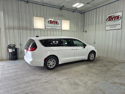 2025 Chrysler Pacifica FWD Minivan for sale #P383068N - photo 2