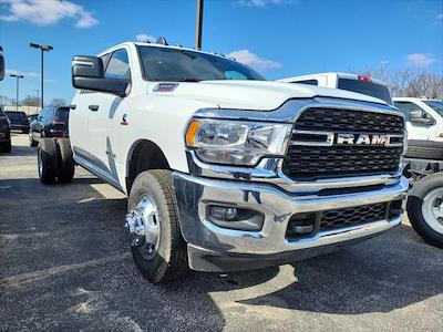 New 2024 Ram 3500 SLT Crew Cab 4x4 60 CA Cab Chassis for sale #139019 - photo 1