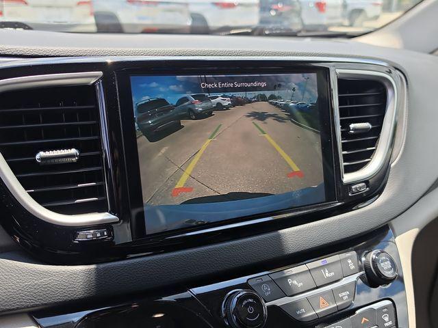Used 2023 Chrysler Pacifica - photo 13