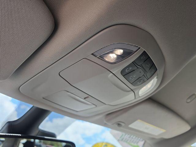 Used 2023 Chrysler Pacifica - photo 17