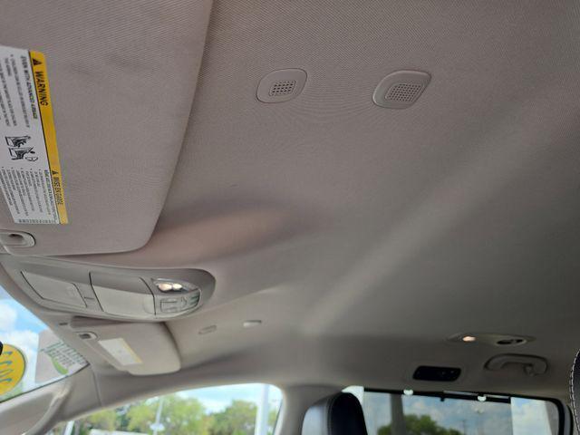 Used 2023 Chrysler Pacifica - photo 18
