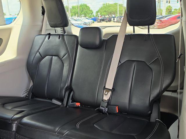 Used 2023 Chrysler Pacifica - photo 24
