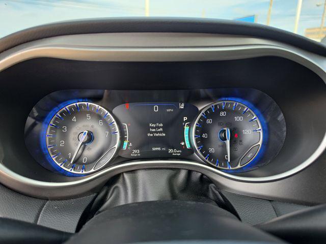 Used 2023 Chrysler Pacifica - photo 21