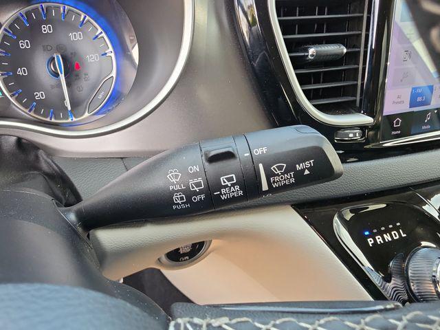Used 2023 Chrysler Pacifica - photo 24