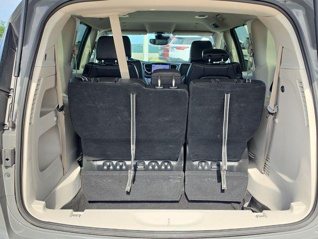Used 2023 Chrysler Pacifica - photo 8