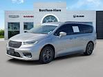 Used 2021 Chrysler Pacifica Limited Minivan for sale #DPT1283A - photo 2