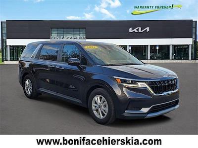 Used 2024 Kia Carnival - photo 1