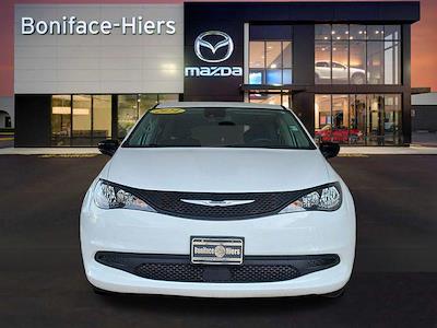 Used 2024 Chrysler Voyager - photo 1