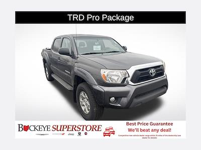 Used 2015 Toyota Tacoma - photo 1