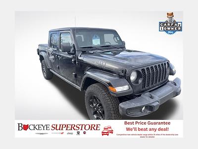 Used 2021 Jeep Gladiator - photo 1