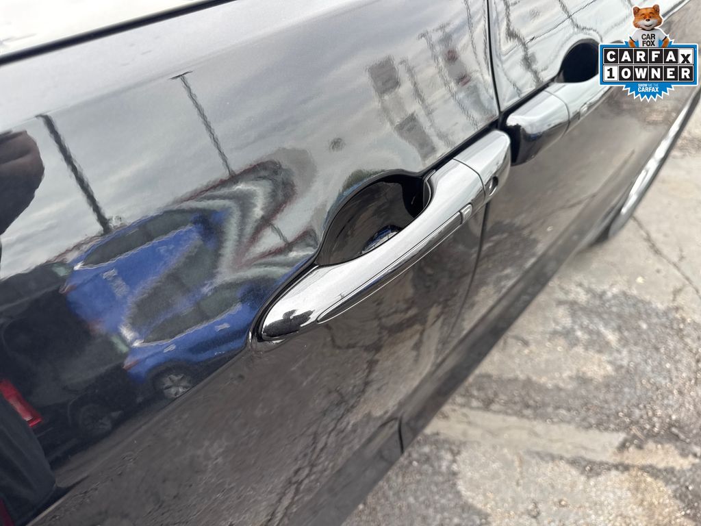 Used 2023 Chrysler Pacifica - photo 11